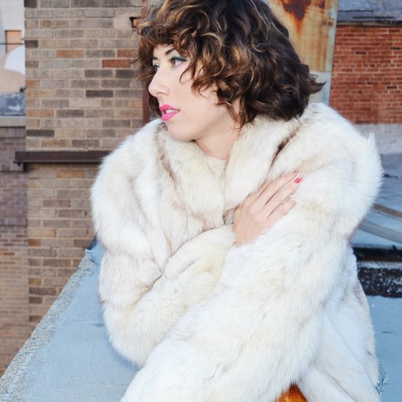 Neiman Marcus White Fur Coat - Picture 3 of 9